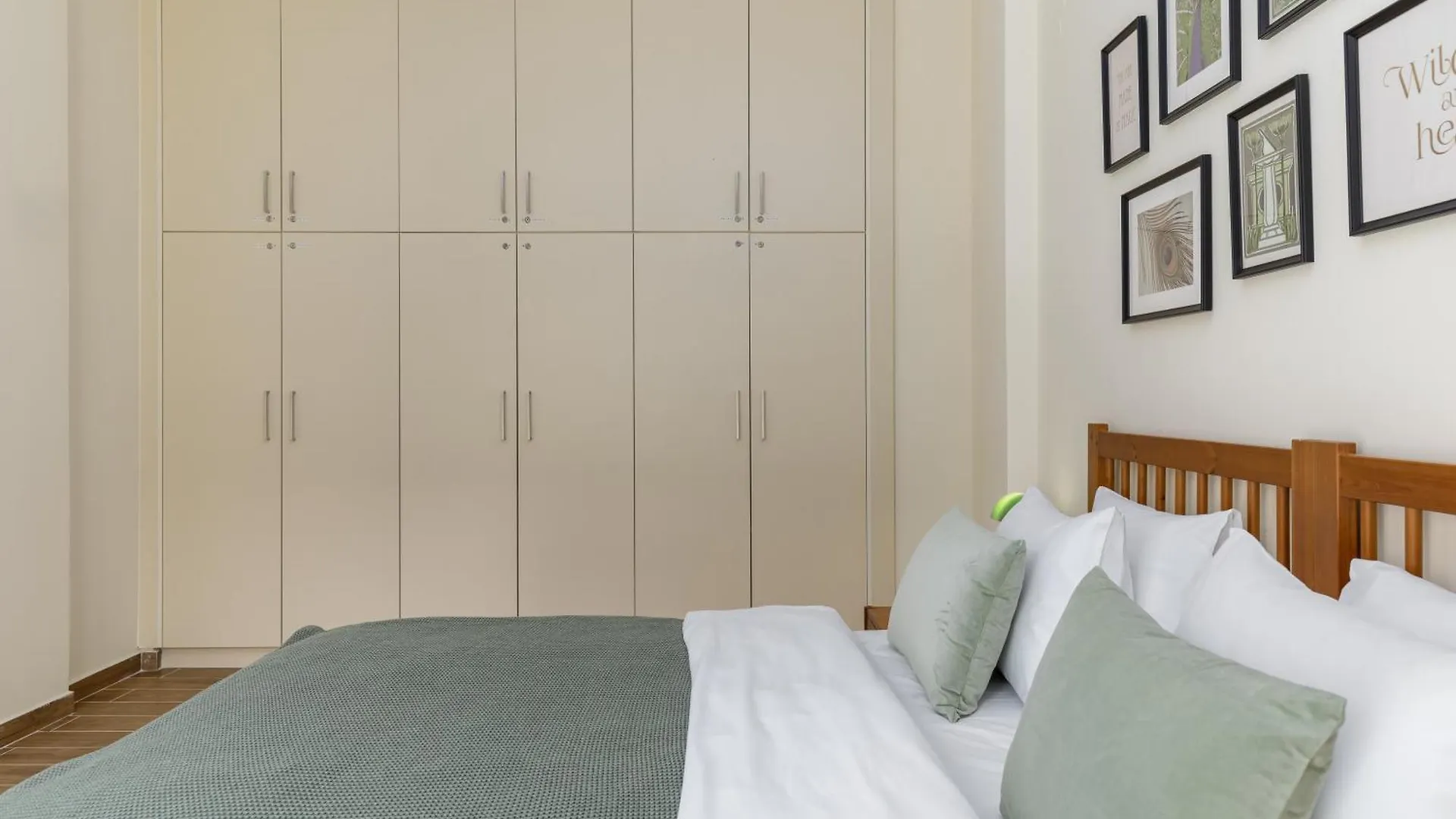 Leonardo By Halu!, Mondern Apartment In The Center Salonic 0*,  Grecia
